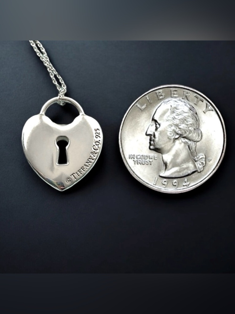 Tiffany & Co. Vintage 925 Ster. Silver Medium Keyhole Heart Lock Necklace 22mm - Picture 4 of 8